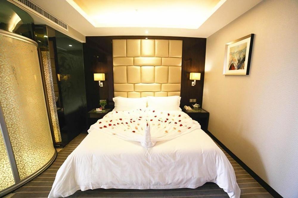Days Inn Hotspring Xiamen Exterior foto
